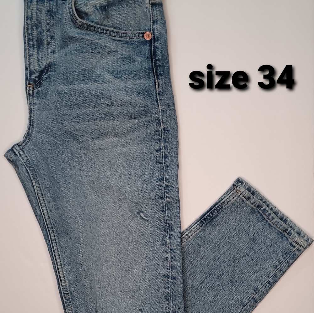 Distressed High Rise Mom Jeans